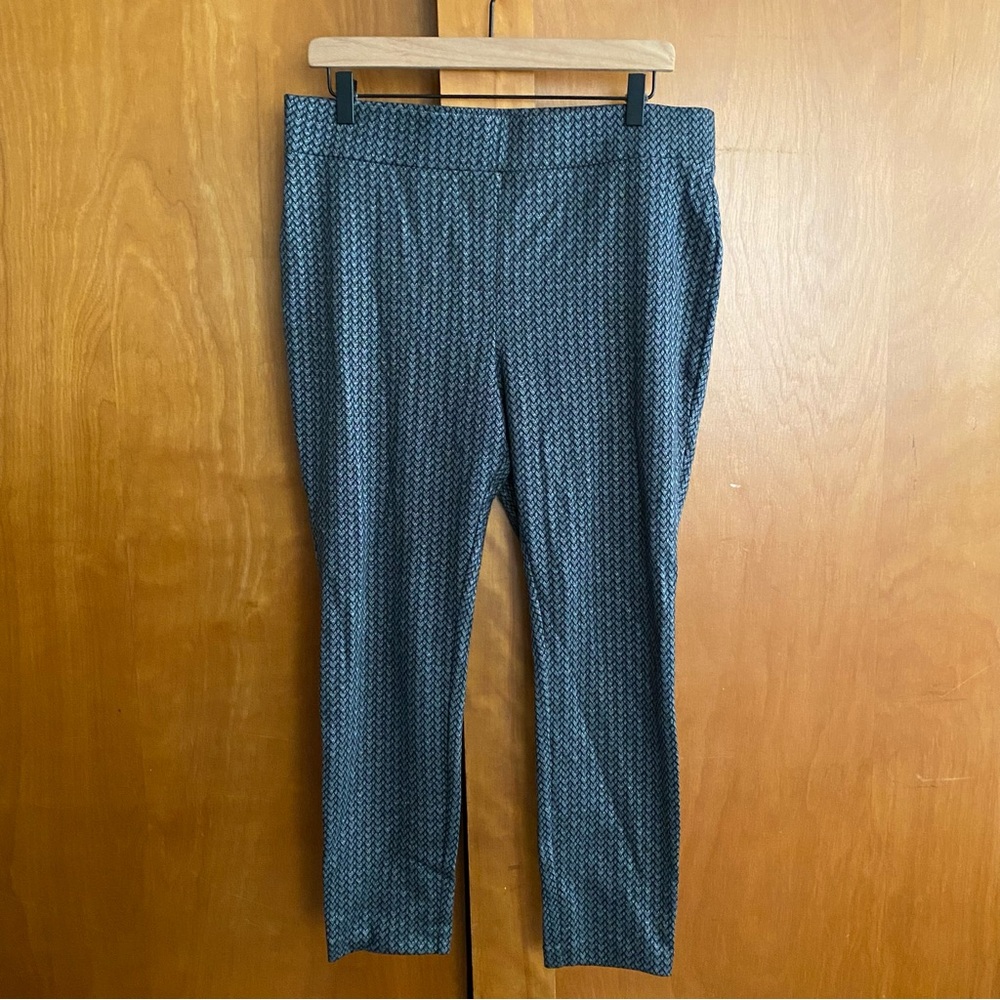 LOFT Black and Gray Diamond Patterned Pull On Pants Large Petite